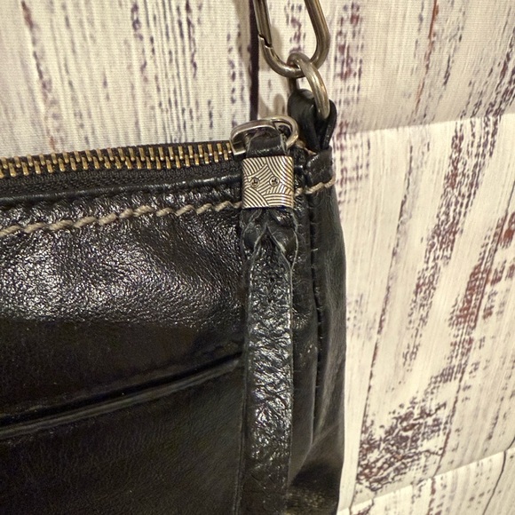 The Sak Ventura Crossbody Bag - Picture 7 of 14
